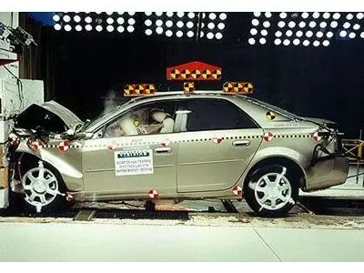 研華工控機數據采集，讓汽車碰撞測試“靠譜”