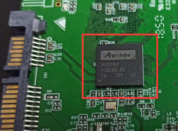 我們如何選擇一款好的工業級固態硬盤？